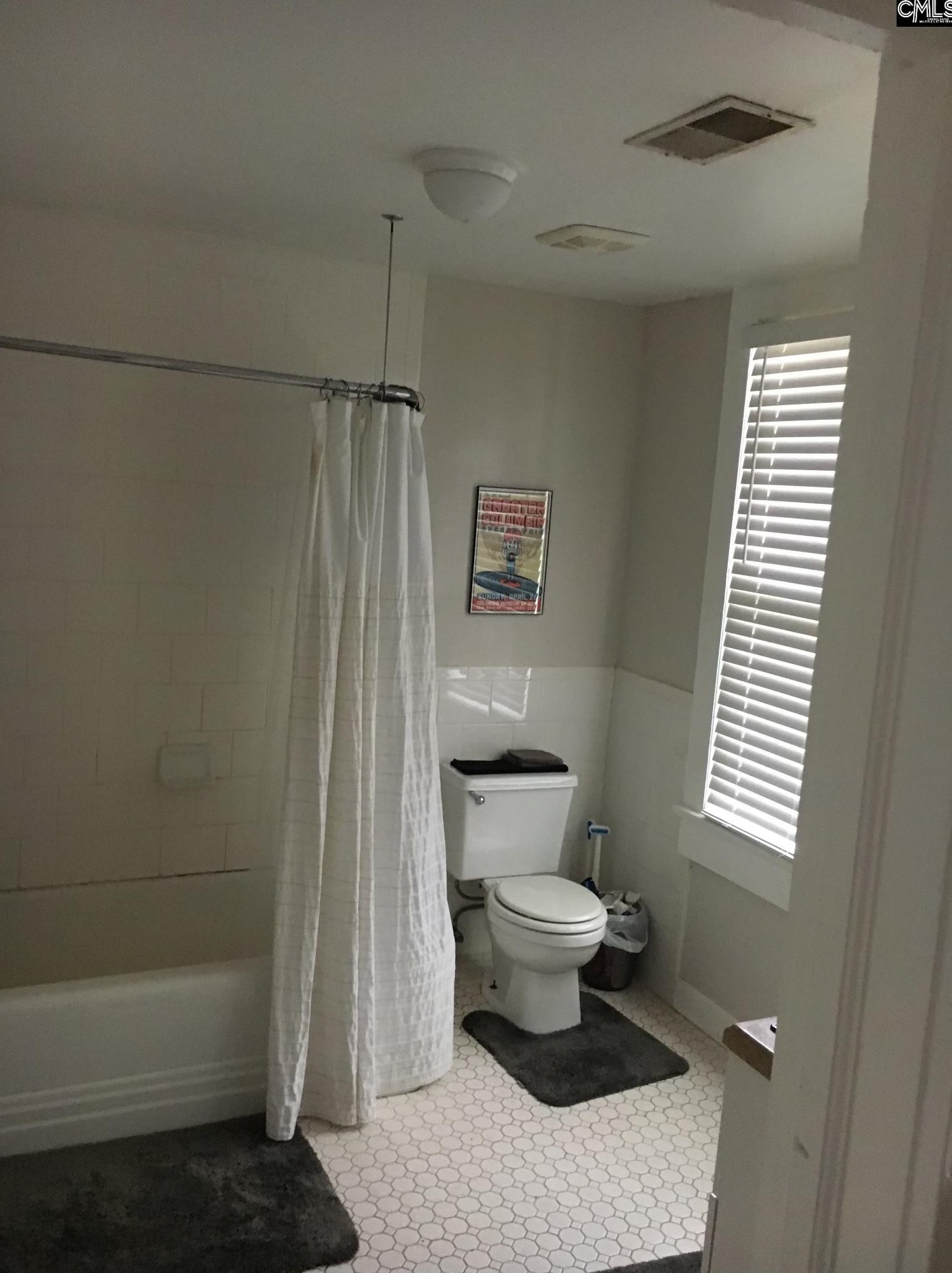 1035 Kinard Ct, Columbia SC  29201-2162 exterior