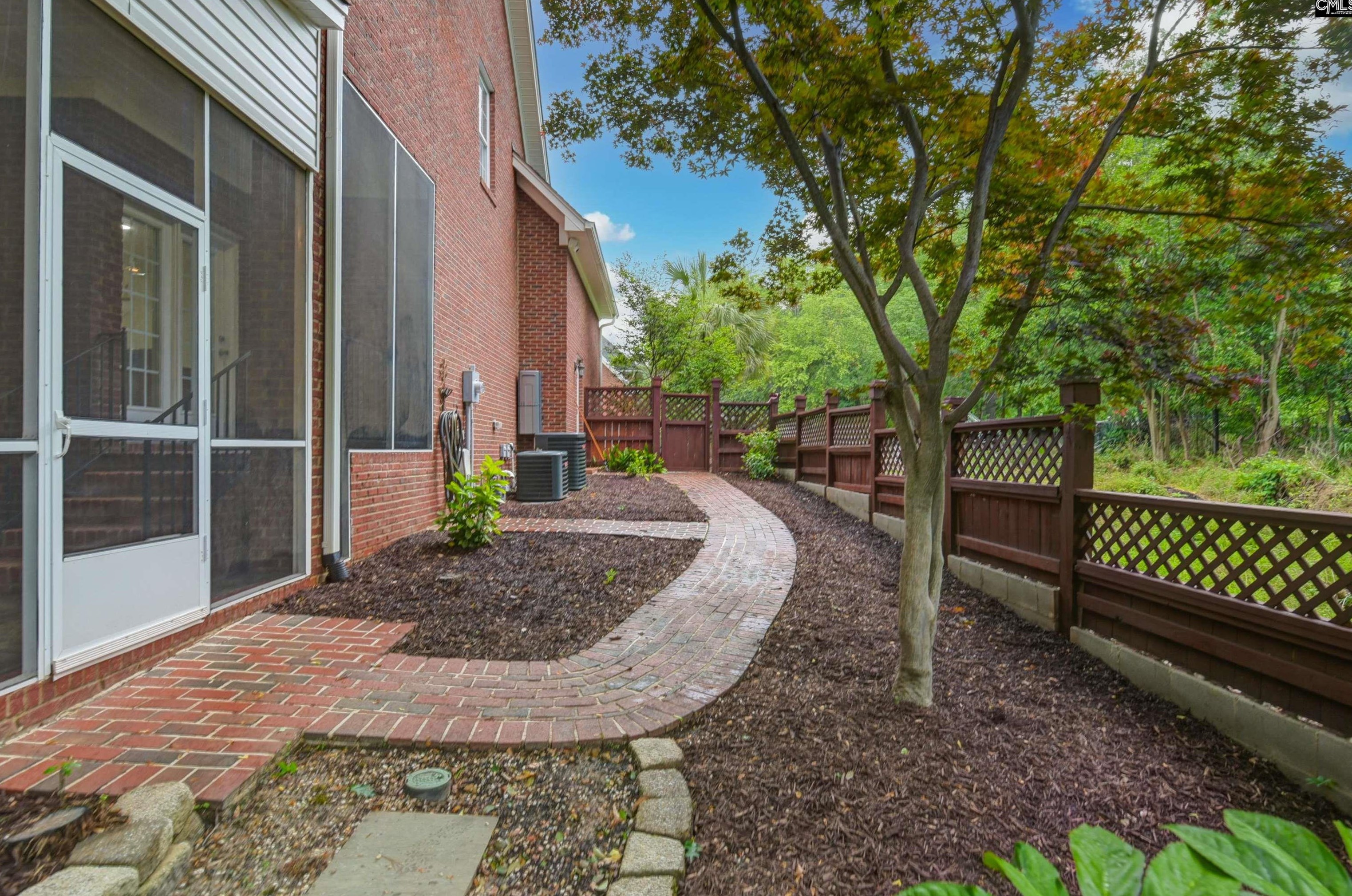 108 Riverhill Ct, Cayce-West Columbia SC  29033-4376 exterior