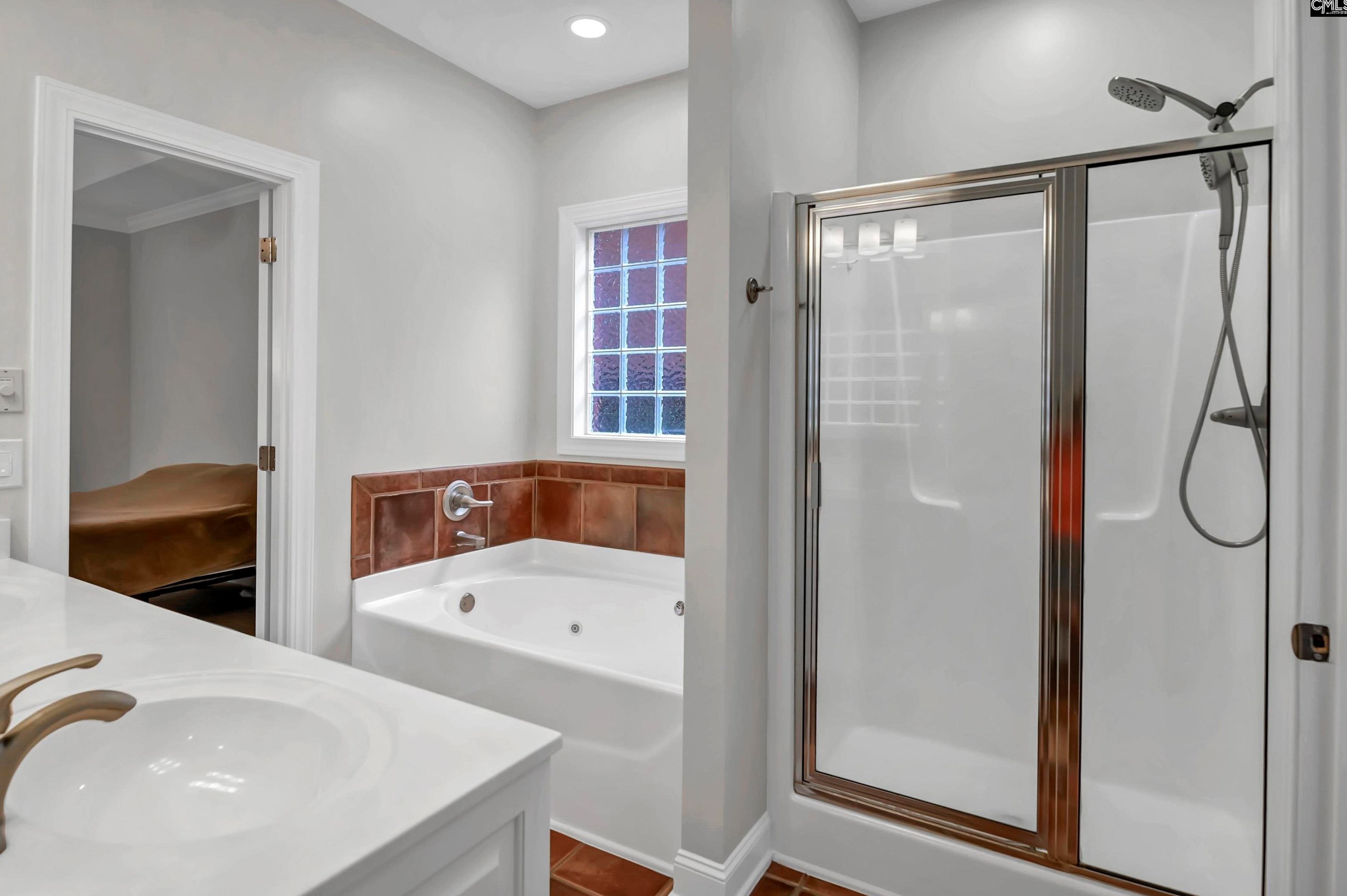 108 Riverhill Ct, Cayce-West Columbia SC  29033-4376 exterior