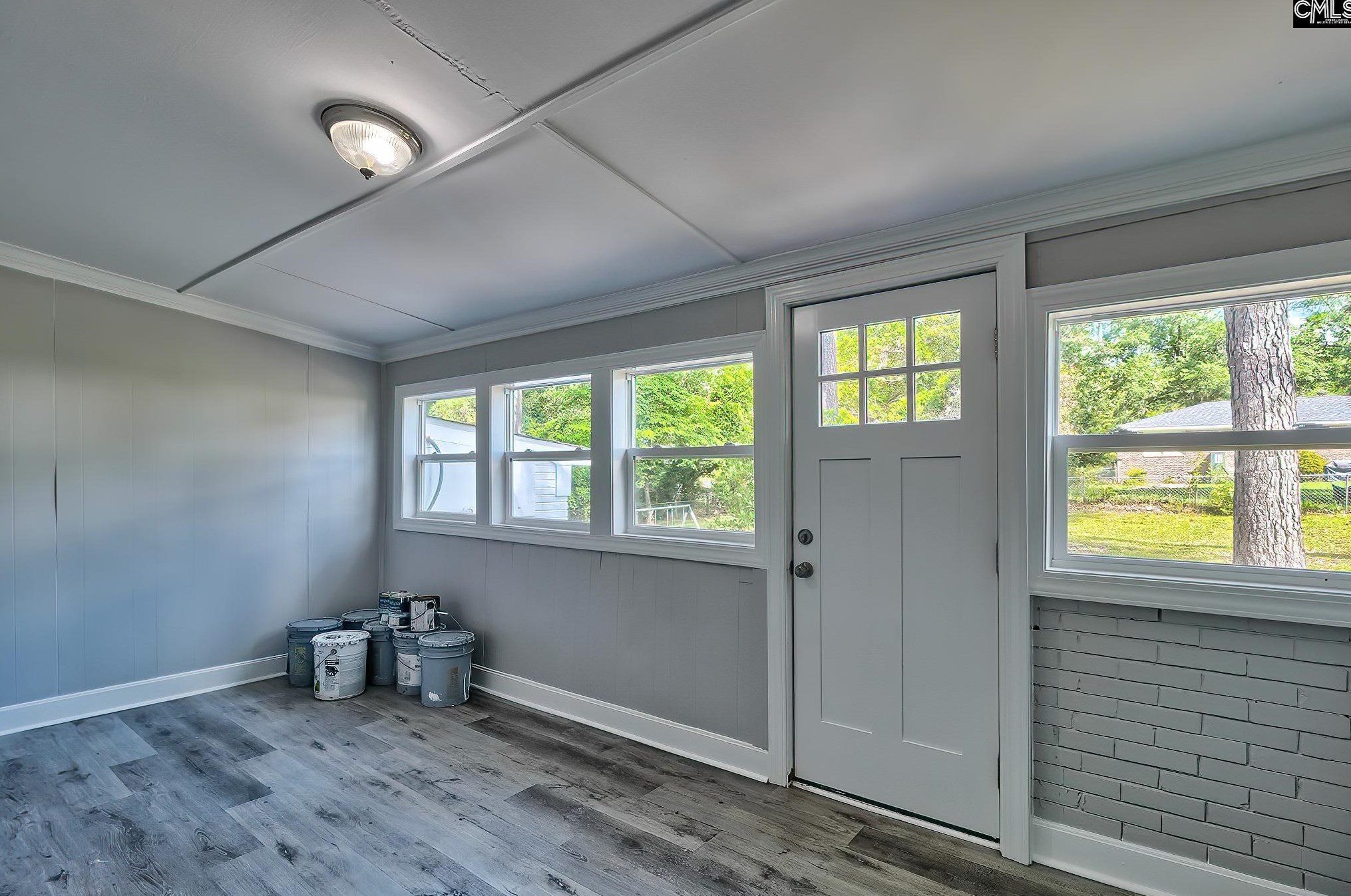 4057 Rosewood Dr, Columbia SC 29205-3743 exterior