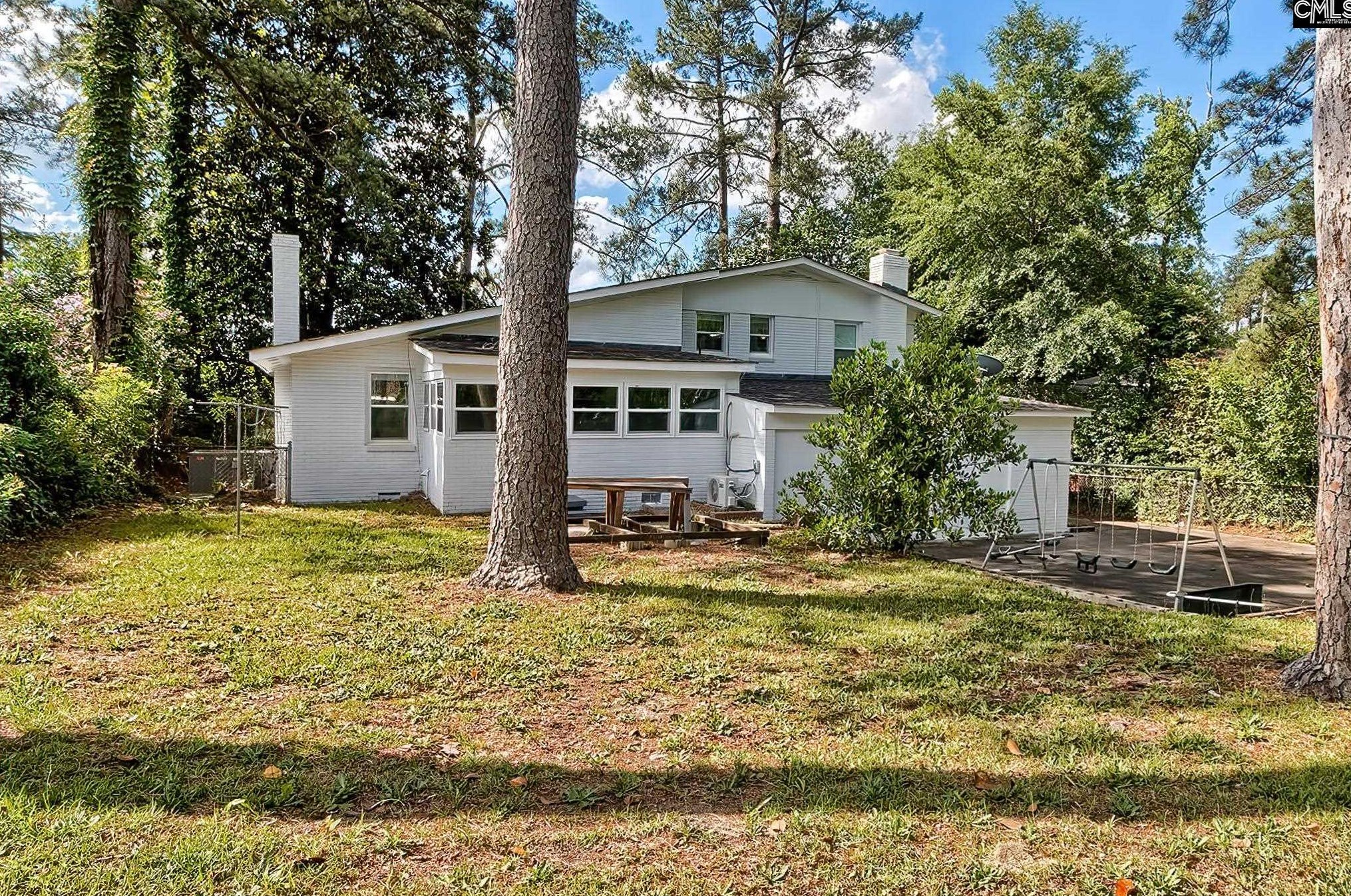 4057 Rosewood Dr, Columbia SC 29205-3743 exterior