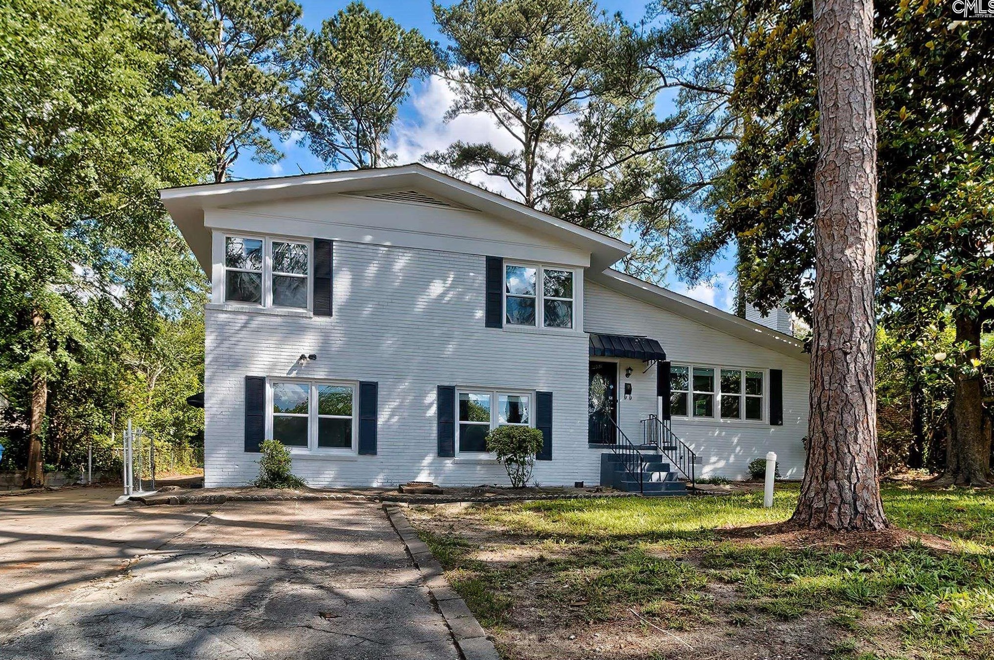 4057 Rosewood Dr, Columbia SC 29205-3743 exterior