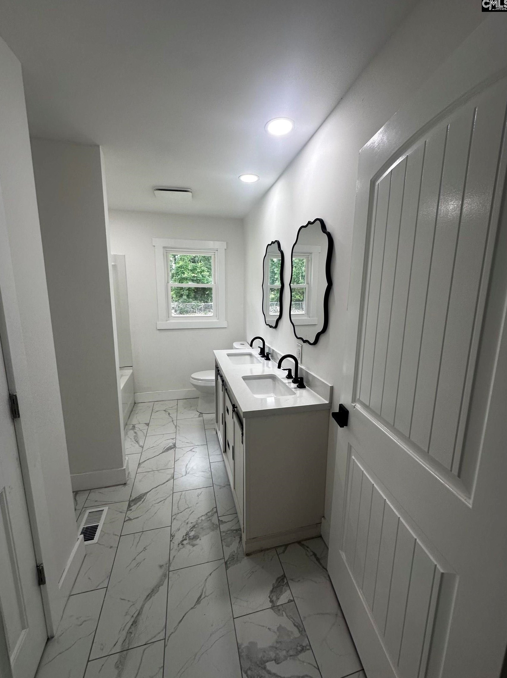 3021 Bruins Ln, Florence SC  29505-5003 exterior