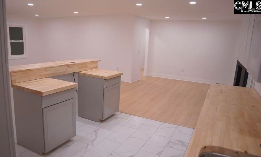 3021 Bruins Ln, Florence SC  29505-5003 exterior