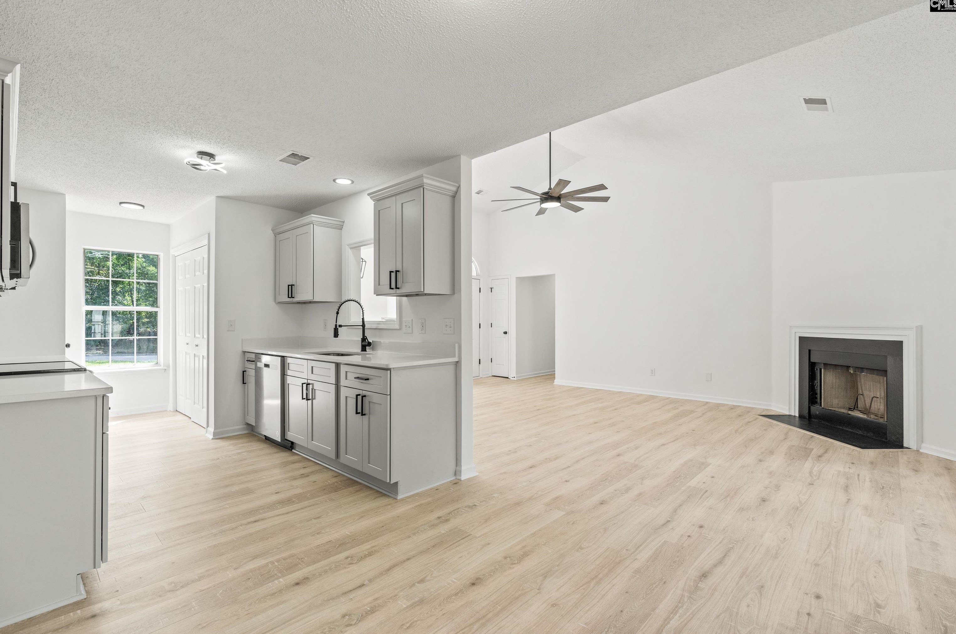 326 Frst Grv Ln, Columbia SC  exterior