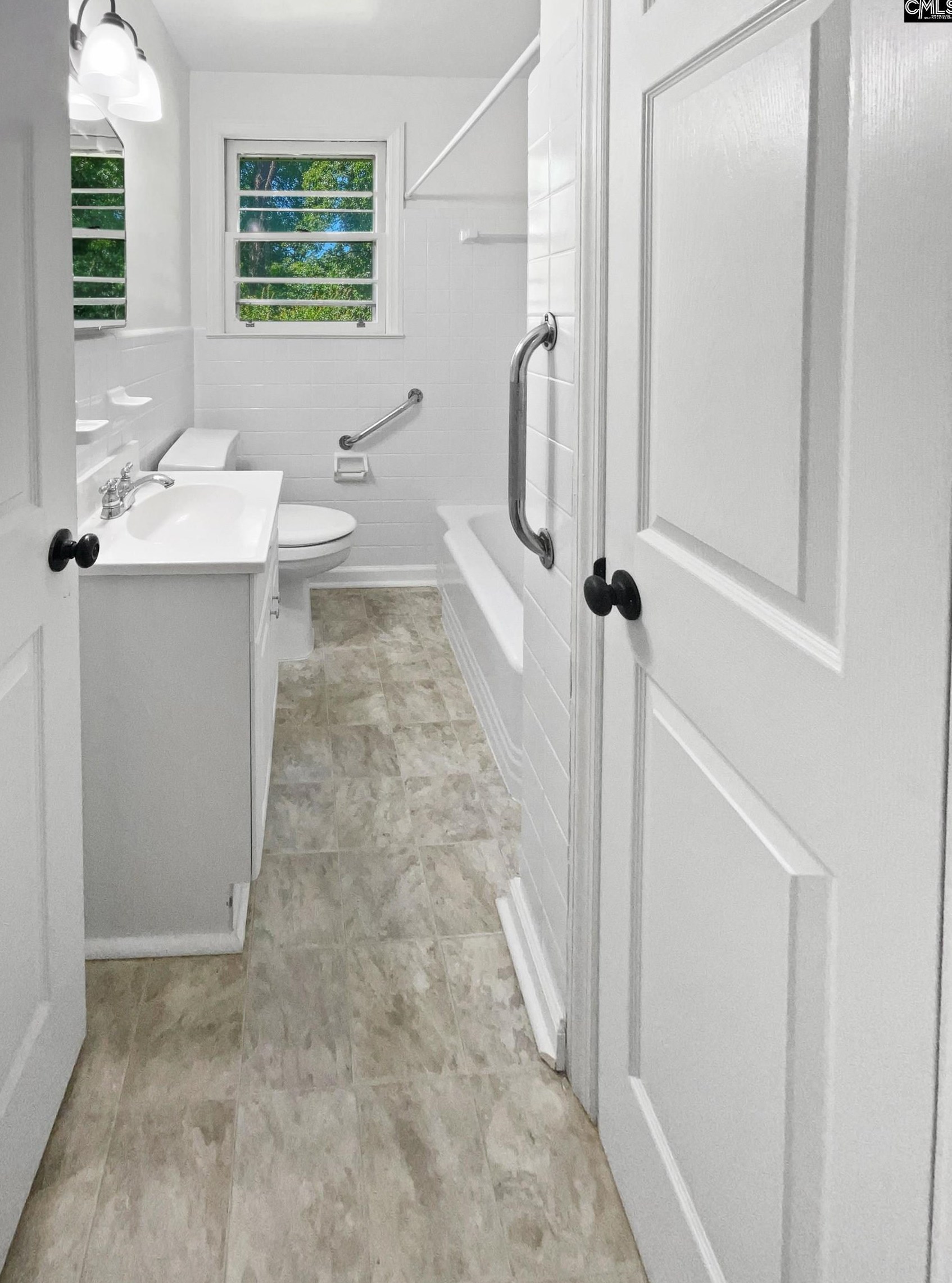 4122 Pinehaven Ct, Columbia SC 29205-4927 exterior