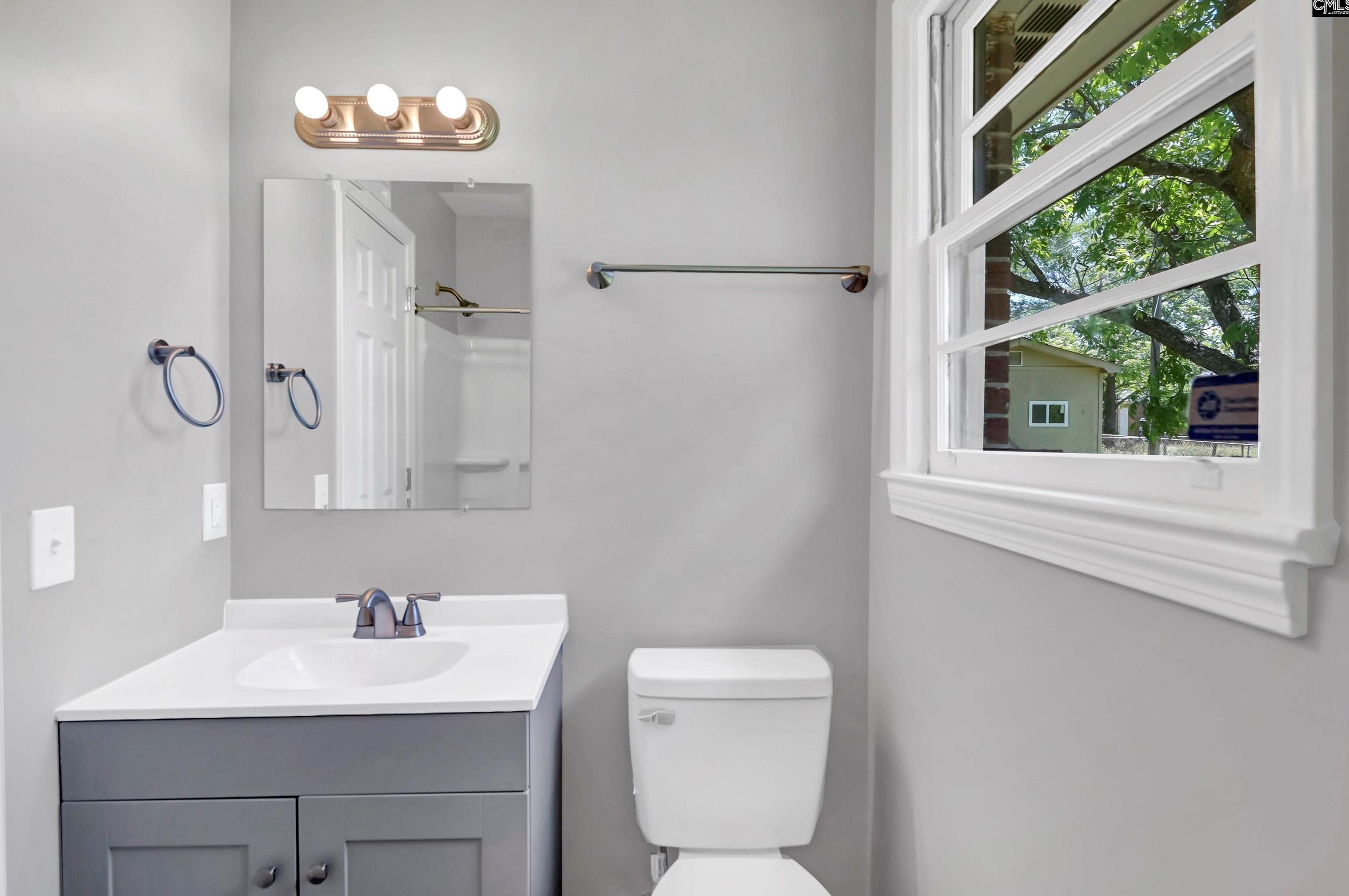 818 Armour St, Columbia SC  29210 exterior