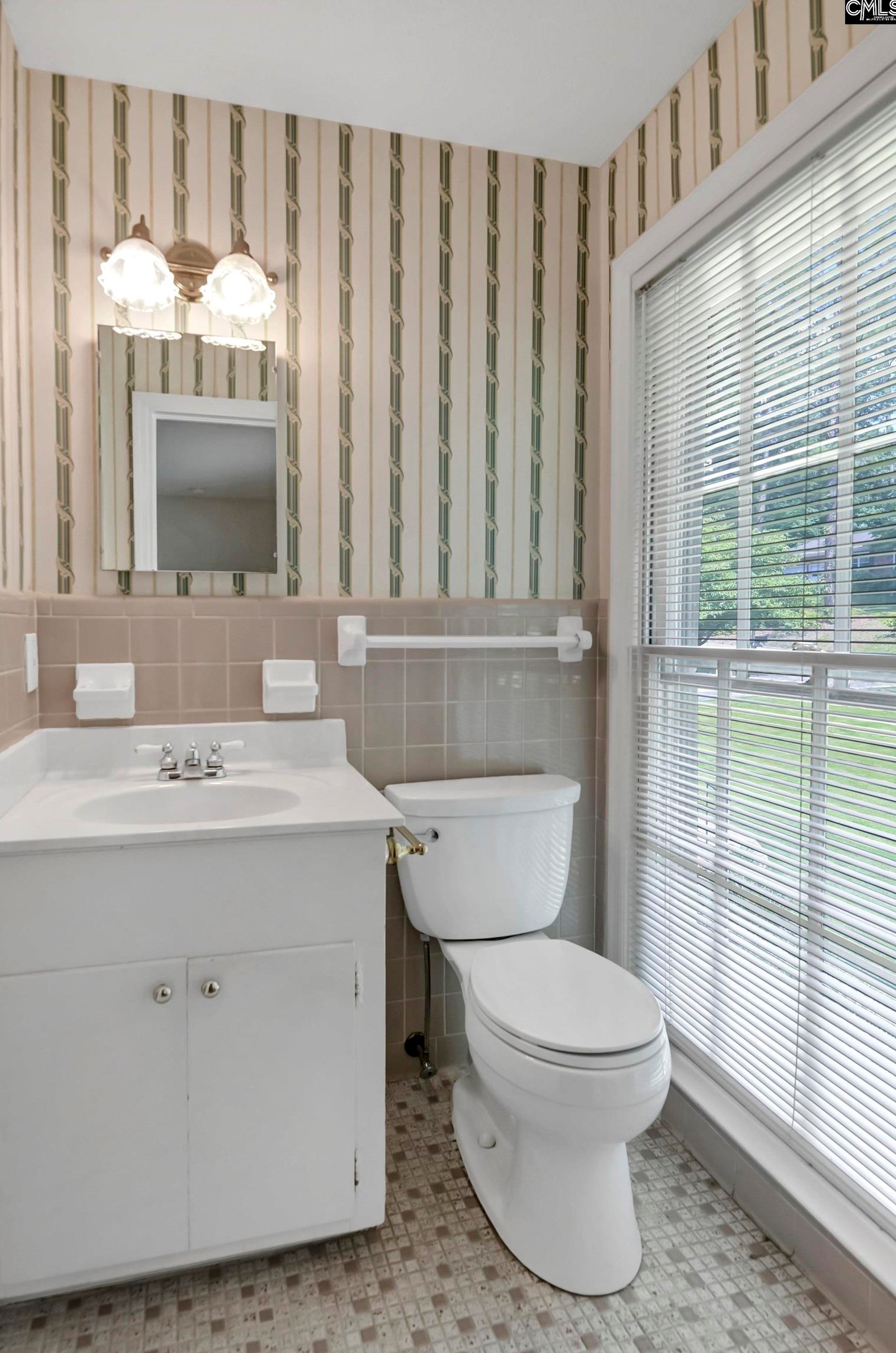 301 Leton Dr, Columbia SC 29210-4215 exterior