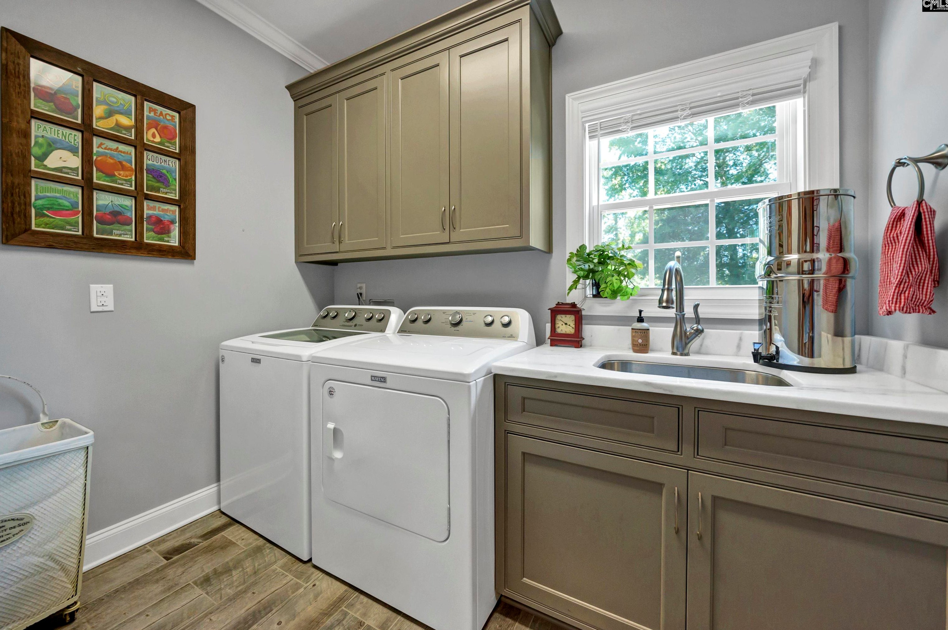 1706 Mt Willing Rd, Batesburg-Leesville SC  29006-8351 exterior