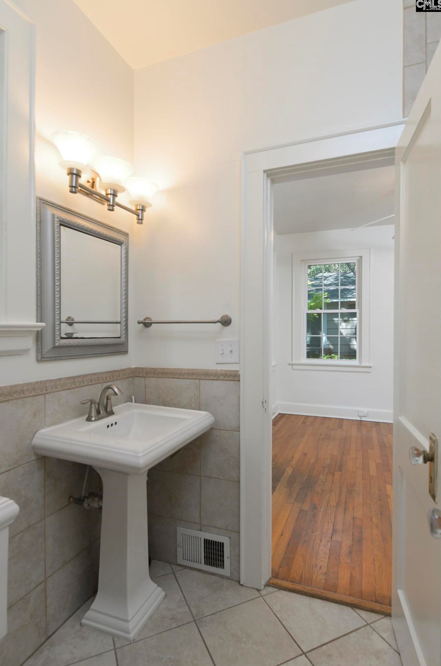 3604 Monroe St, Columbia SC 29205-3519 exterior