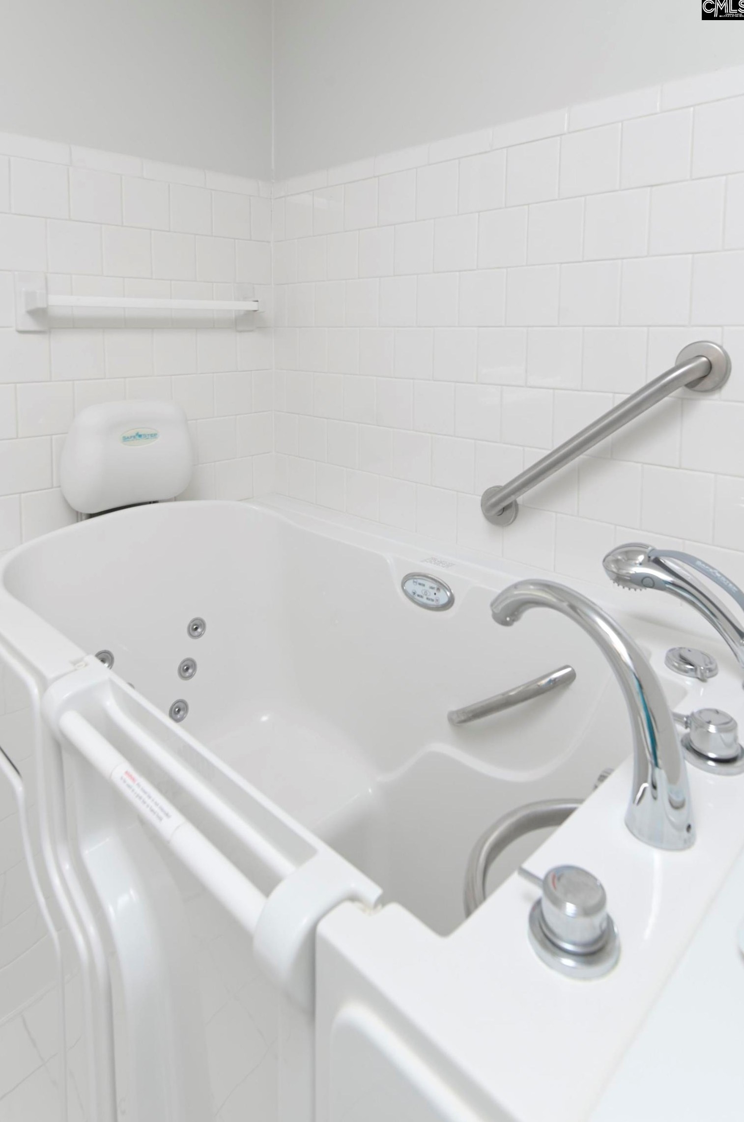 211 Garmony Rd, Columbia SC  29212-3224 exterior