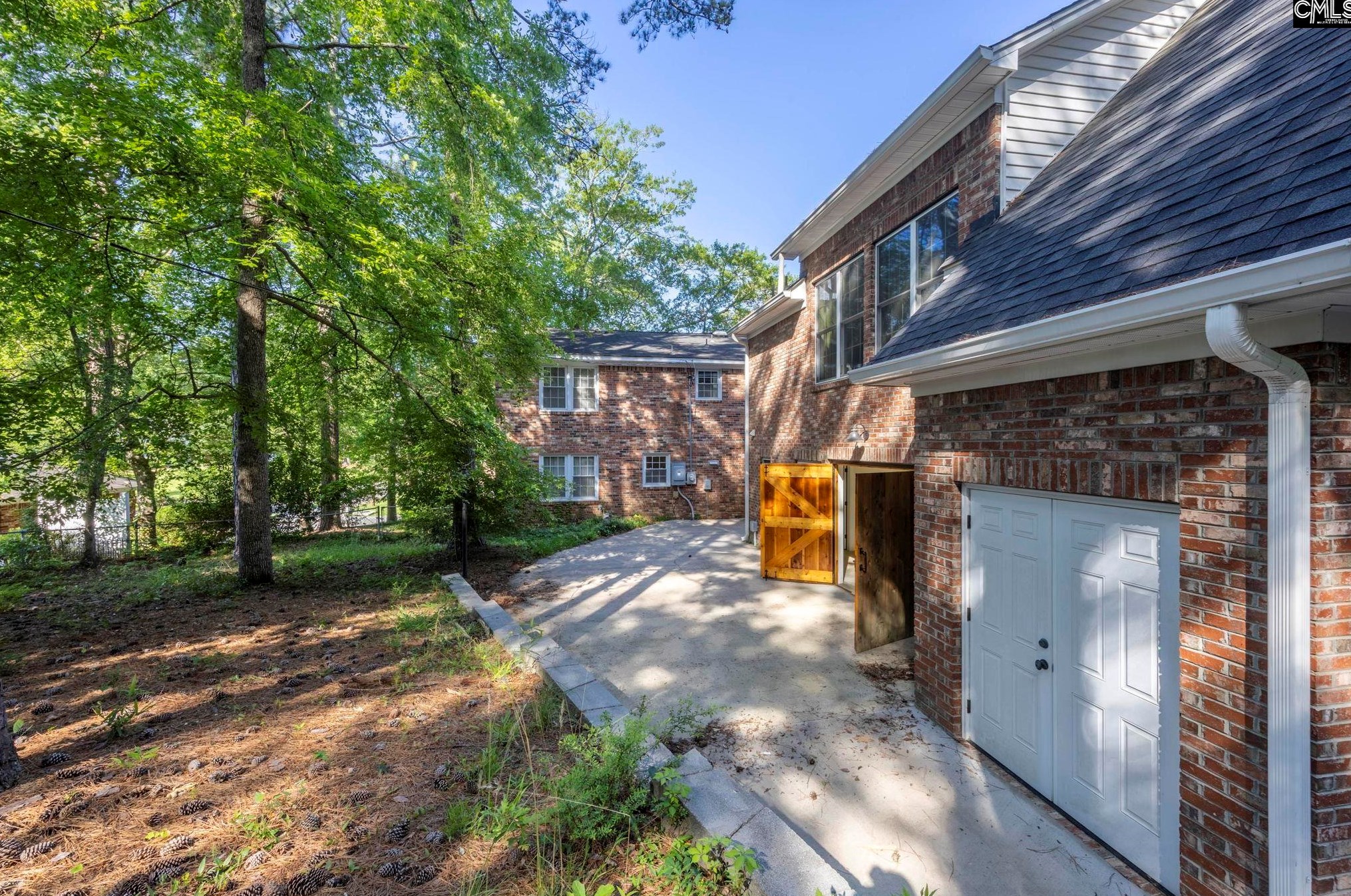 400 Lydgate Dr, Columbia SC 29210-4219 exterior