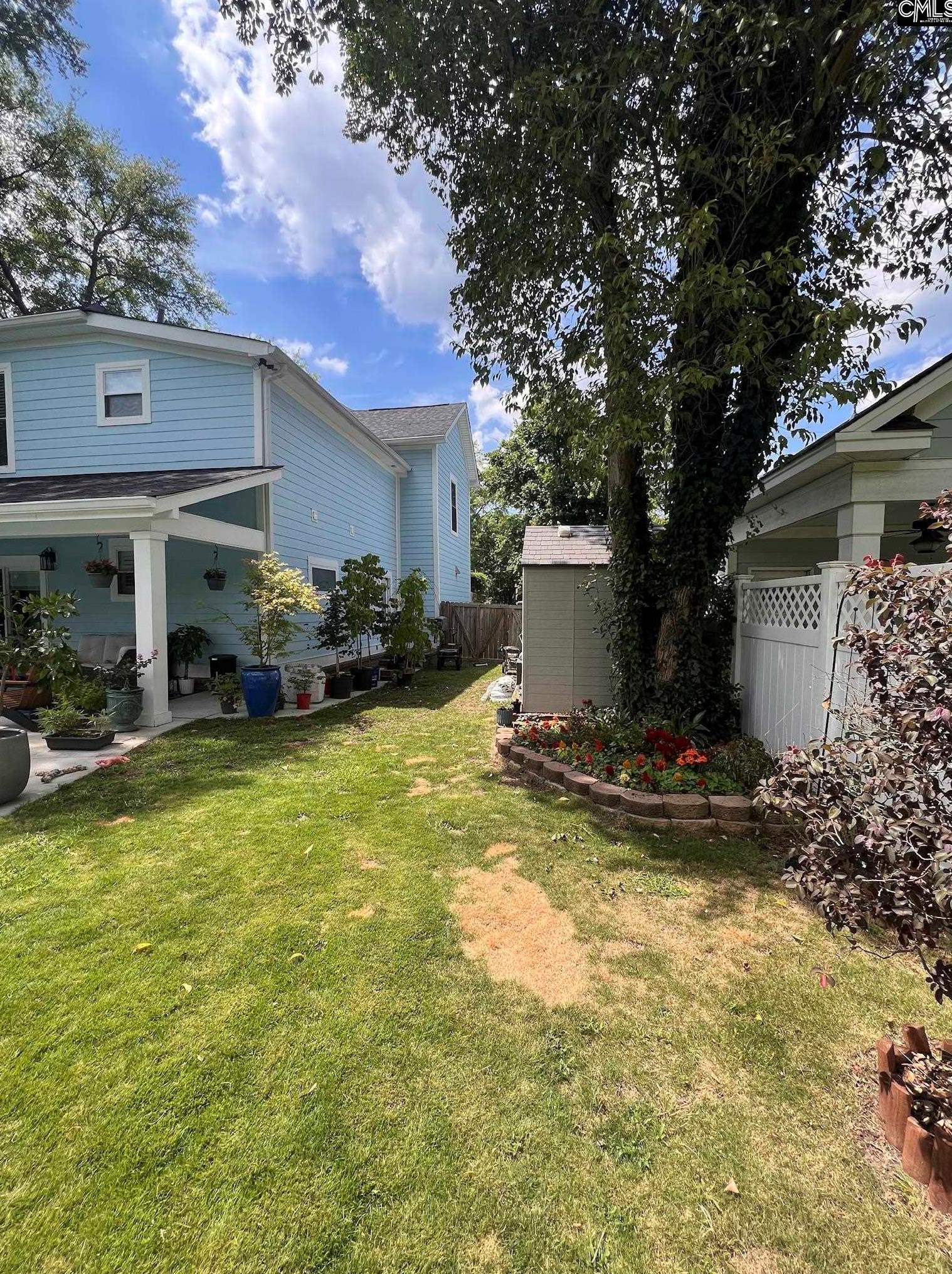 1028 Bryan St, Columbia SC 29201-2137 exterior