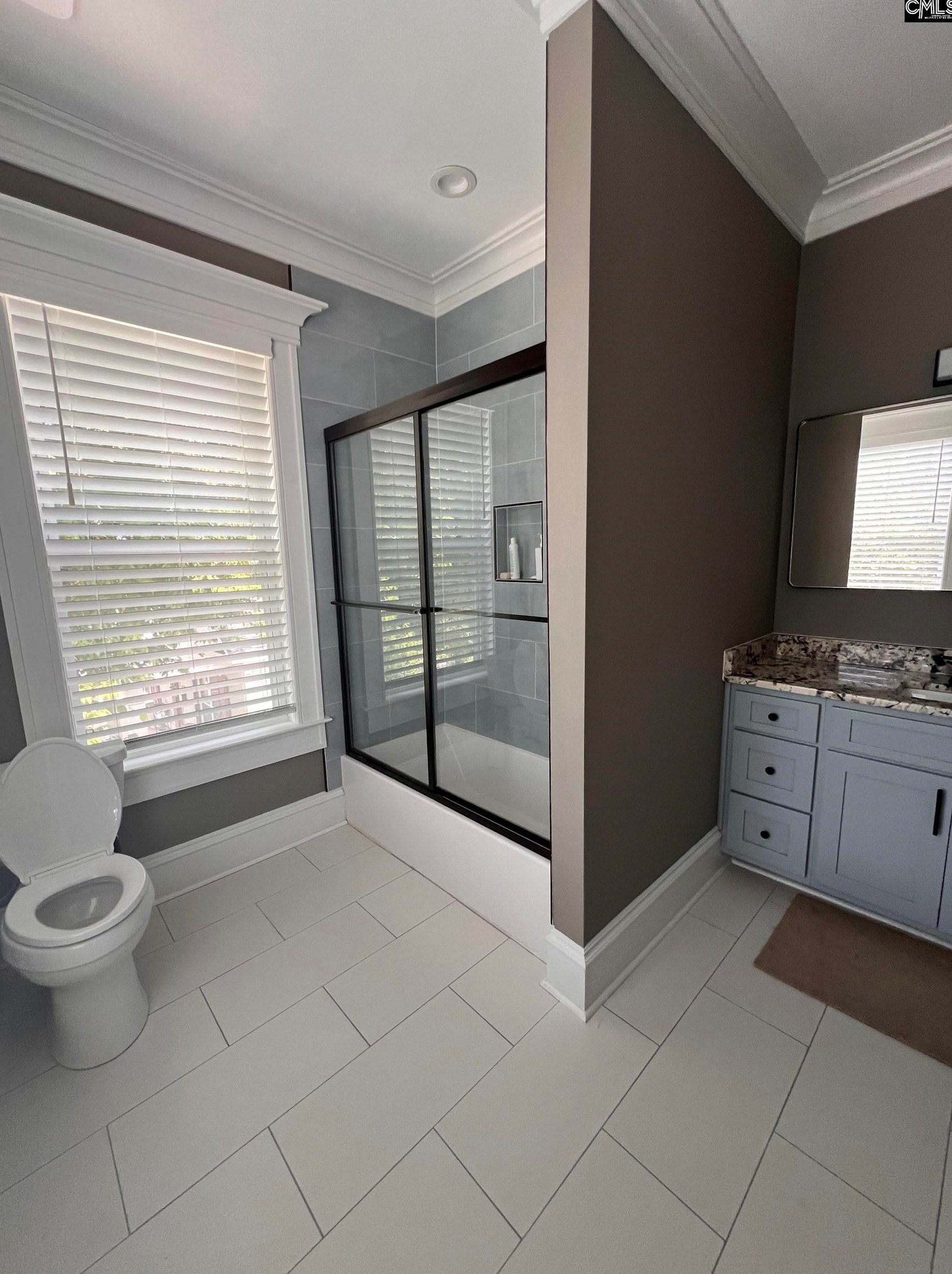 1028 Bryan St, Columbia SC 29201-2137 exterior