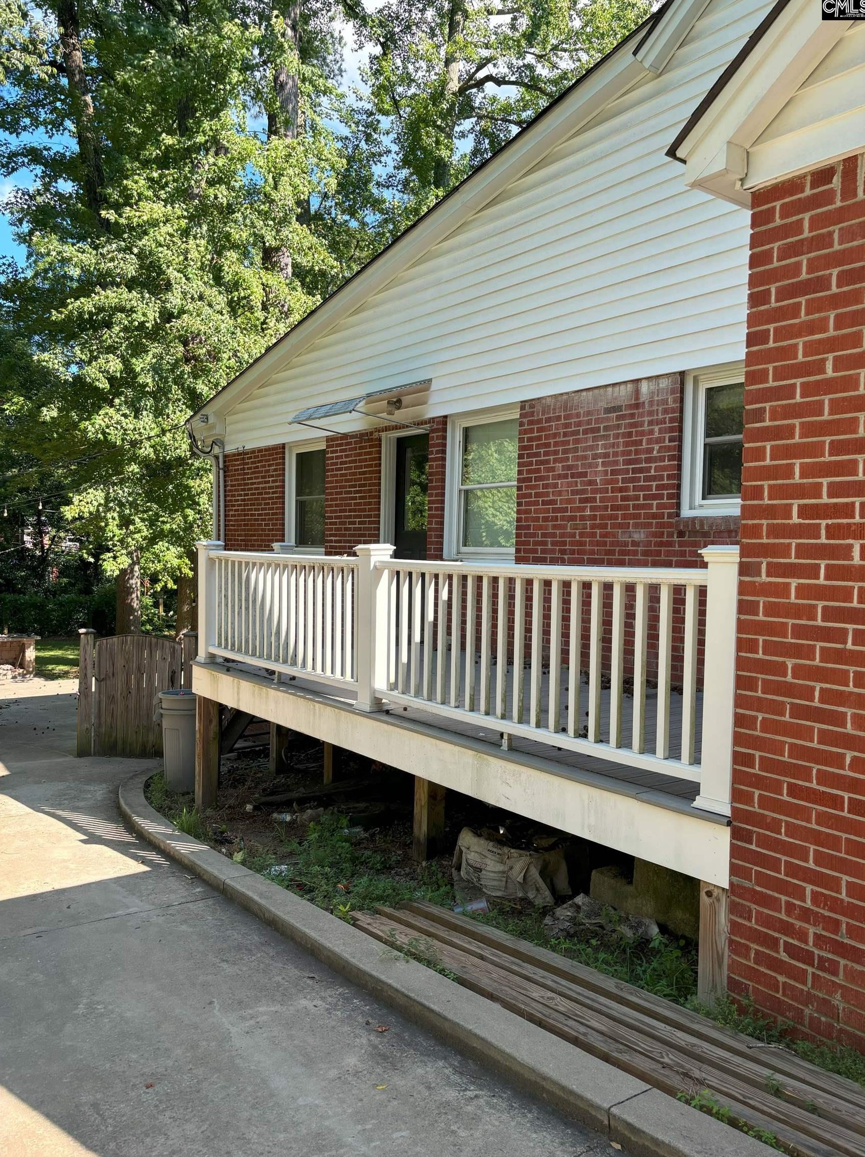 1337 Sunnyside Dr, Columbia SC 29204-3365 exterior