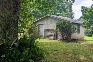 532 Pomaria St, Little Mountain, SC 29075 - Photo 5