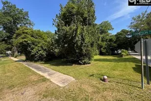 702 Hampton St, Camden, SC 29020 - Photo 1