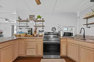 1386 Hobbs Dr, Summerton, SC 29148 - Photo 17