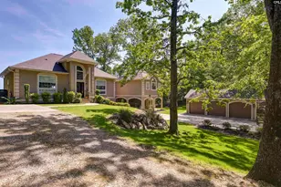 1305 Rock Island Rd, Gilbert, SC 29054 - Photo 5