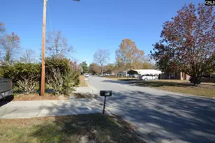 1832 Wadsworth Dr, Cayce, SC 29033 - Photo 3