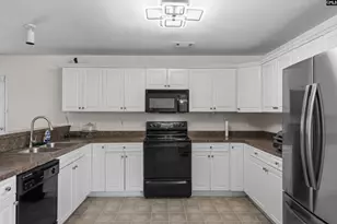 175 Rosecliff Cir, Hopkins, SC 29061 - Photo 13