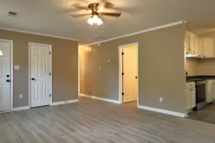 5828 Old Leesburg Rd, Hopkins, SC 29061 - Photo 11