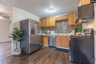 711 Parrish Dr, Mullins, SC 29574 - Photo 1