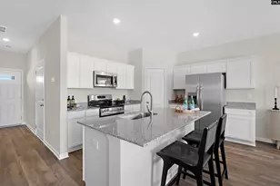 1318 Crosshill Ct E, Camden, SC 29020 - Photo 5