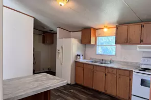 6712 E Peach Rd, Ridgeway, SC 29130 - Photo 5