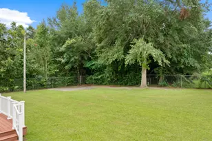 325 Eastwood Cir, Orangeburg, SC 29118 - Photo 3