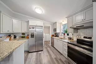 2252 Old Georgetown Rd W, Cassatt, SC 29032 - Photo 11