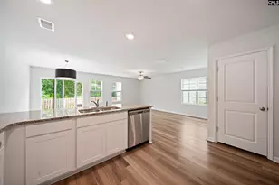 126 Kings Parish Ct, Columbia, SC 29209 - Photo 7