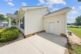 217 Lakewood Dr, Chapin, SC 29036 - Photo 9