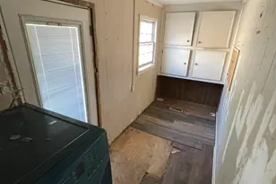 725 Brooks Ave, West Columbia, SC 29169 - Photo 13