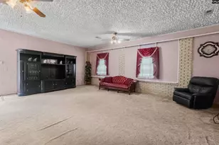 640 Stanley Cir, Darlington, SC 29532 - Photo 11