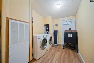 320 Hunter Rd, Greenwood, SC 29646 - Photo 23