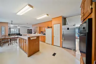 320 Hunter Rd, Greenwood, SC 29646 - Photo 13