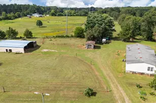 320 Hunter Rd, Greenwood, SC 29646 - Photo 3