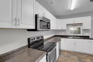 918 N Lucas St, West Columbia, SC 29169 - Photo 13