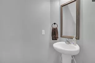 105 Madison Ct, Camden, SC 29020 - Photo 19