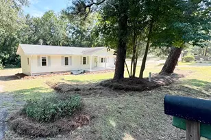 537 Longleaf Rd, Ridgeway, SC 29130 - Photo 3