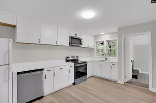 2135 Mockingbird Rd, Columbia, SC 29204 - Photo 9