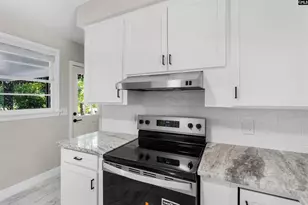 1041 Indigo Ave, Cayce, SC 29033 - Photo 7