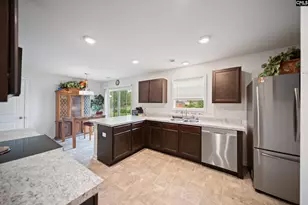 125 Bent Holly Dr, Columbia, SC 29209 - Photo 7