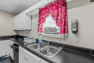 818 Tree St, Columbia, SC 29205 - Photo 11