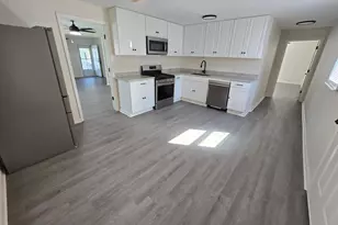 1137 Allen St, Cayce, SC 29033 - Photo 3