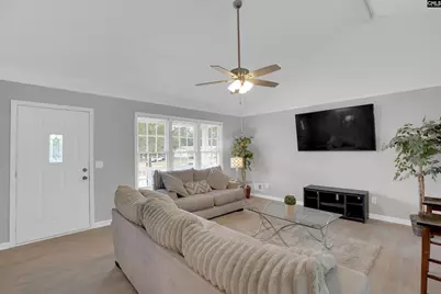 116 Harwood Drive, Hopkins, SC 29061 - Photo 5