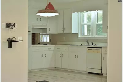 2015 Valley View Road, West Columbia, SC 29172 - Photo 9