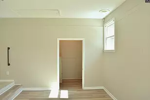 2015 Valley View Rd, West Columbia, SC 29172 - Photo 7