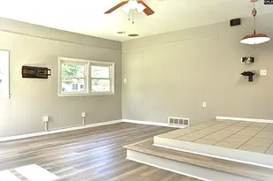 2015 Valley View Rd, West Columbia, SC 29172 - Photo 5